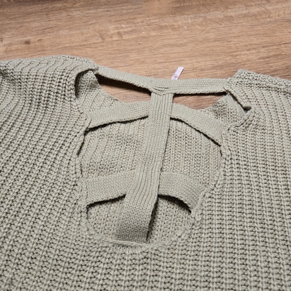 Ekklesia Tan Scoop Neck  Knit Sweater Size S/M Unique Back - Picture 6 of 6